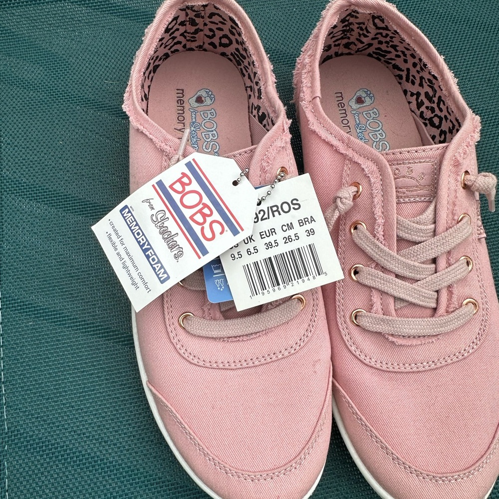 Skechers Pink Sneakers Suede Low-Top Casual